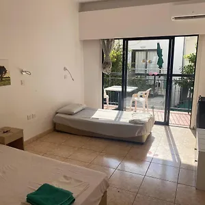 pan-marie-apartments.hotelsatayianapa.com/
